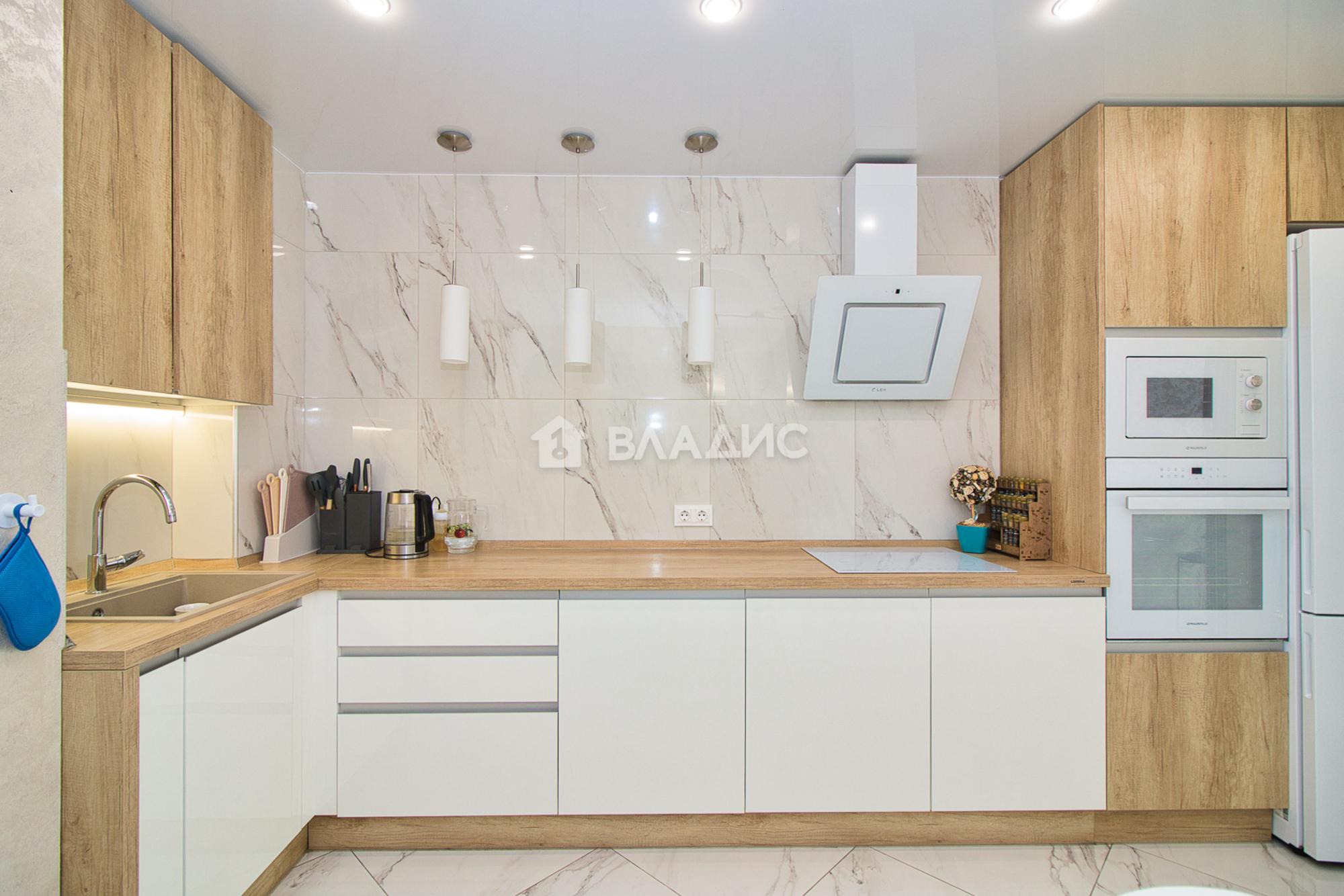 Купить квартиру за 12 890 000 рублей на улица Мира