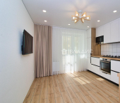 -комн, 80кв м,  Новгородская улица