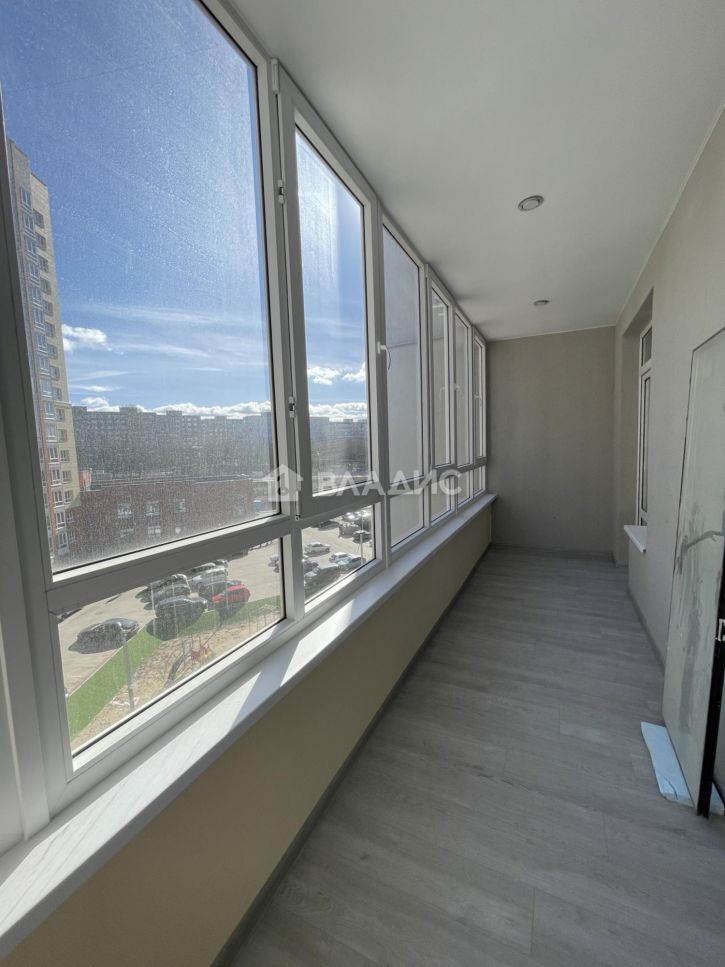 3-комн квартира улица Лакина