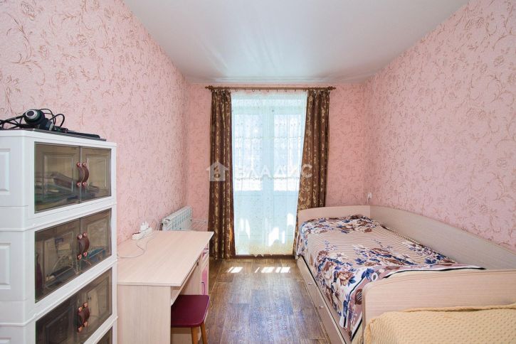 2-комн квартира улица Крайнова