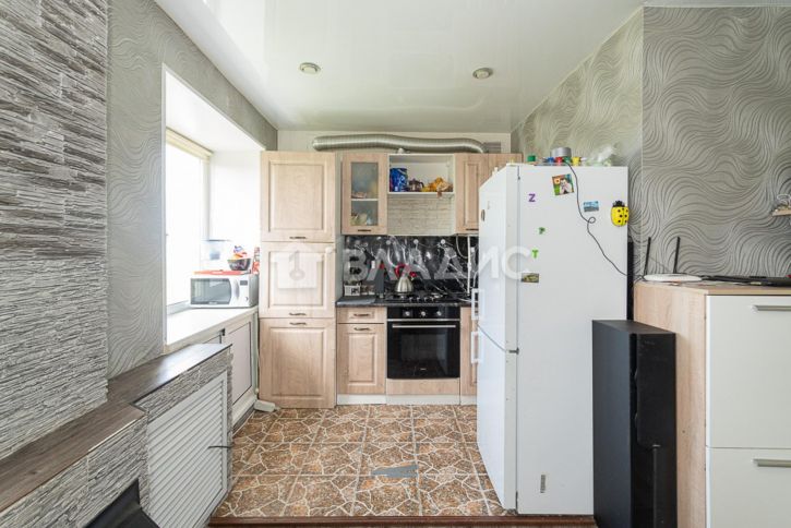 2-комн квартира проезд Лакина