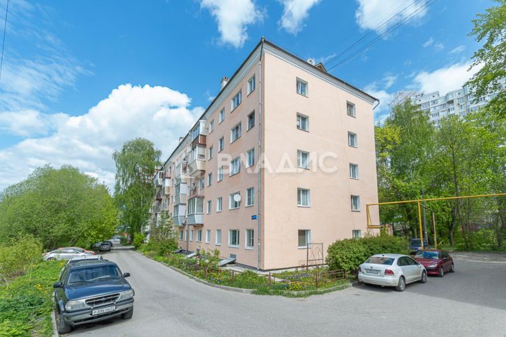 2-комн квартира проезд Лакина