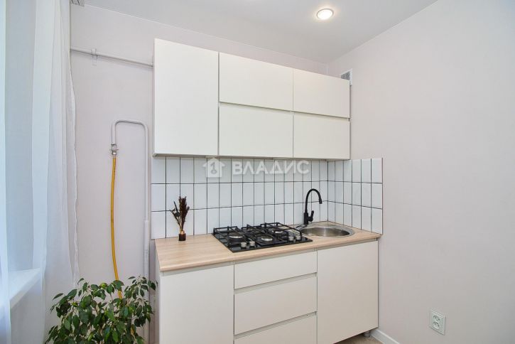 2-комн квартира улица Лакина