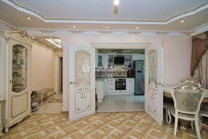 3-комн квартира улица Мира