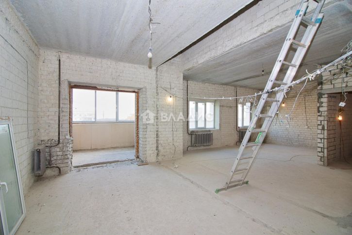 3-комн квартира улица Горького