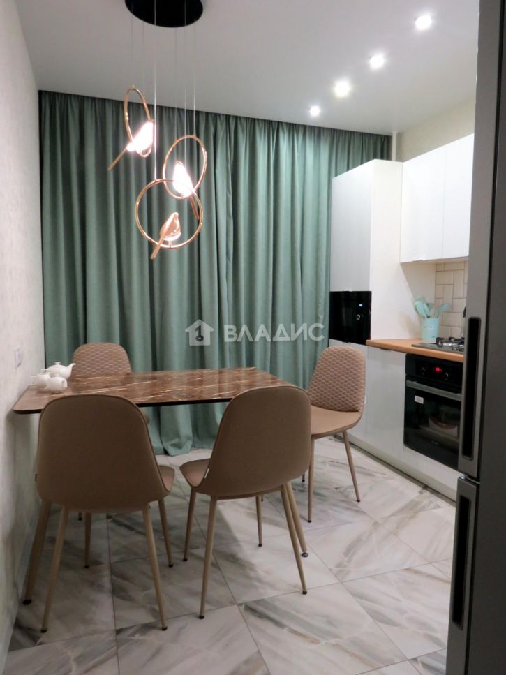 2-комн квартира улица Верхняя Дуброва