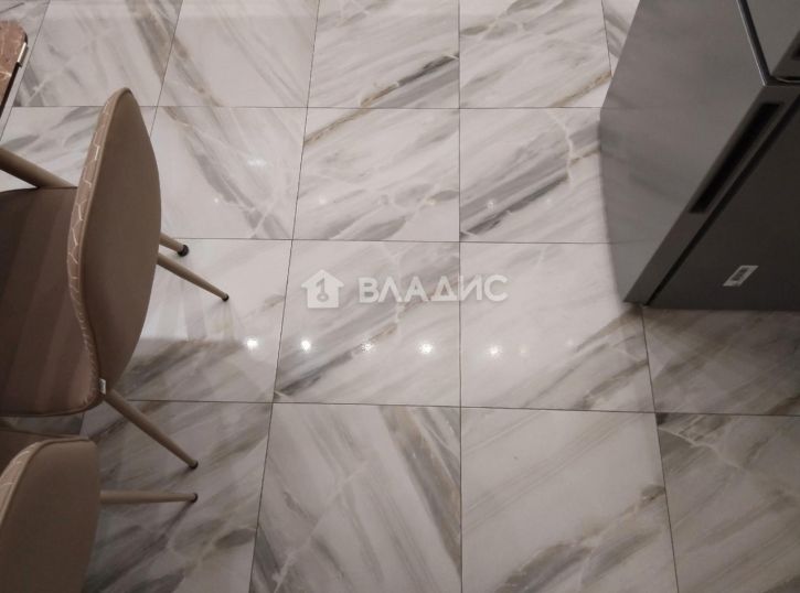 2-комн квартира улица Верхняя Дуброва