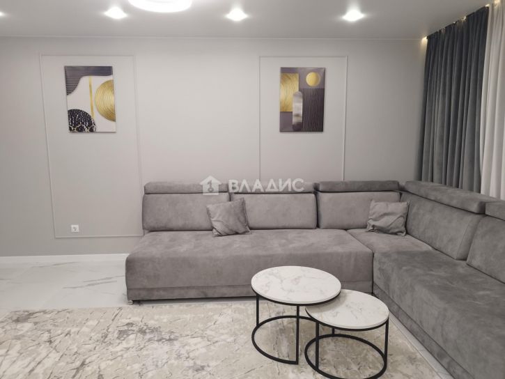 2-комн квартира проспект Строителей