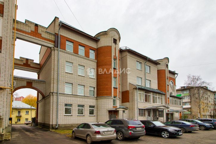 4-комн квартира улица Разина