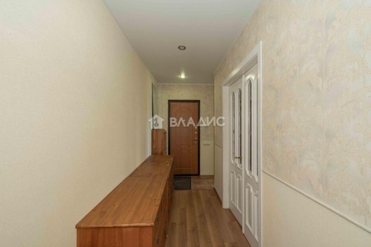 3-комн квартира улица Верхняя Дуброва