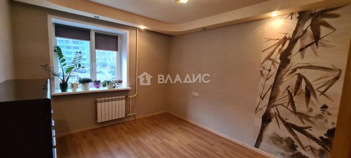 4-комн квартира улица Мира