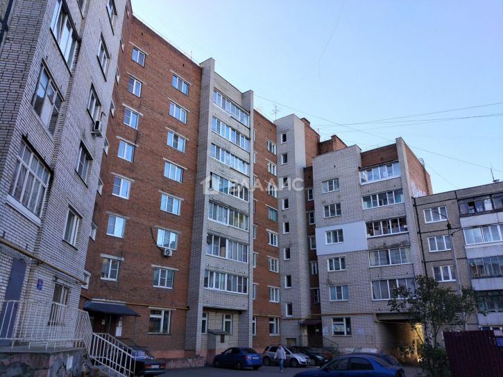 2-комн квартира улица Сурикова