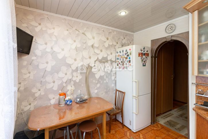 2-комн квартира улица Безыменского