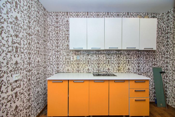 Комната улица Каманина