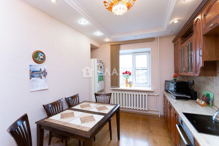 2-комн квартира улица Крайнова