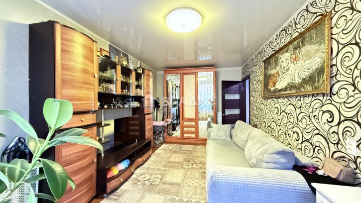 3-комн квартира улица Лакина