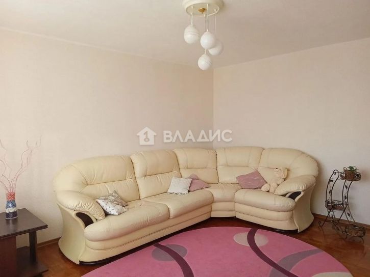 4-комн квартира улица Мира