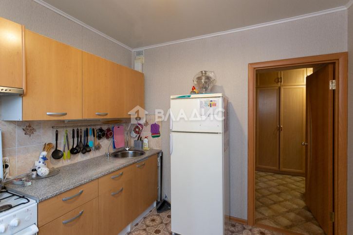 1-комн квартира улица Комиссарова