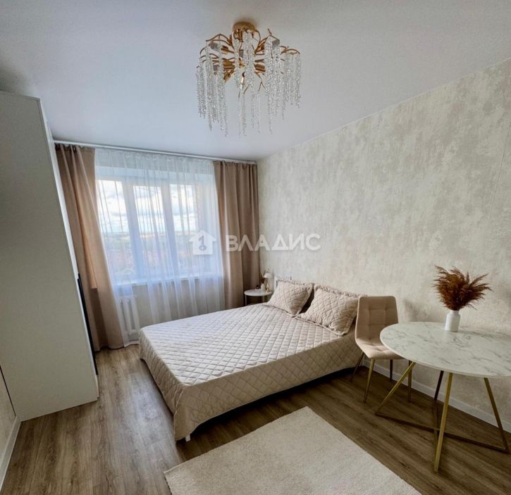 Комната улица Лакина