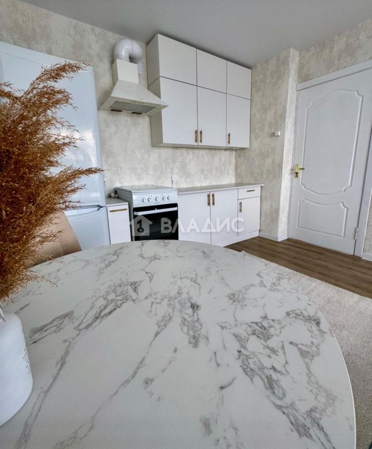 Комната улица Лакина