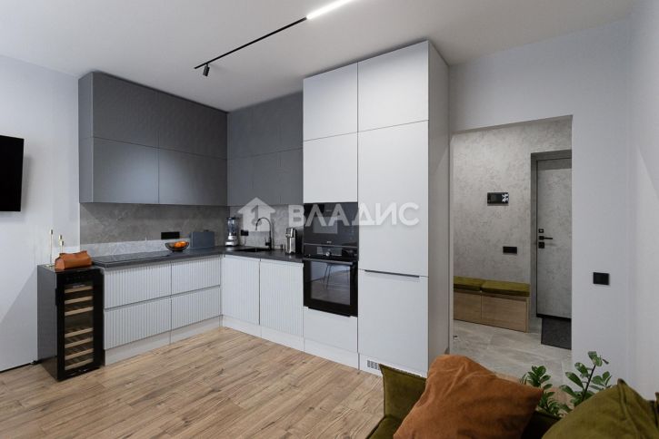 3-комн квартира улица Нижняя Дуброва