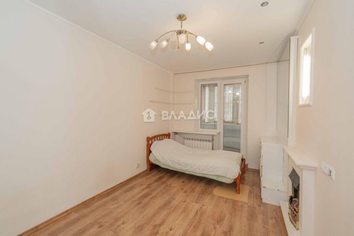 2-комн квартира улица Безыменского