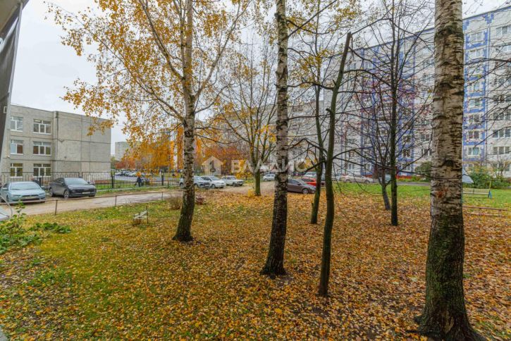 2-комн квартира улица Безыменского