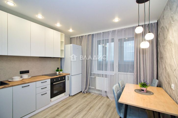 1-комн квартира улица Лакина