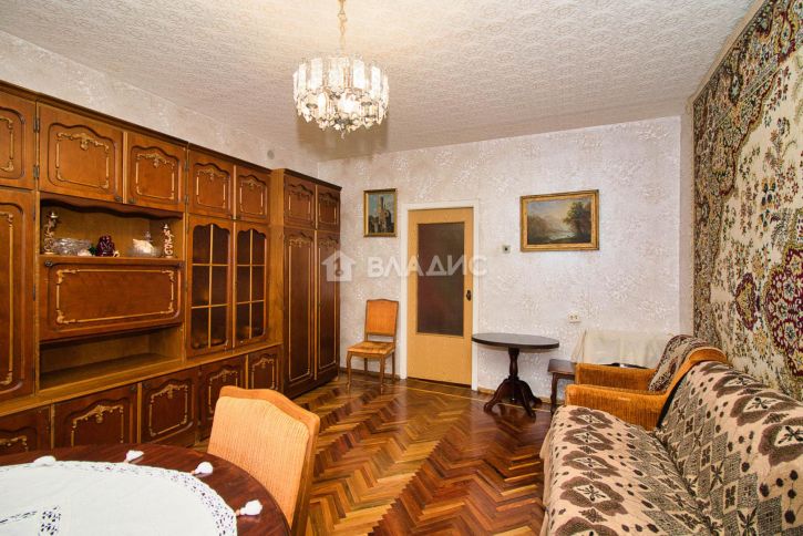 4-комн квартира улица Мира