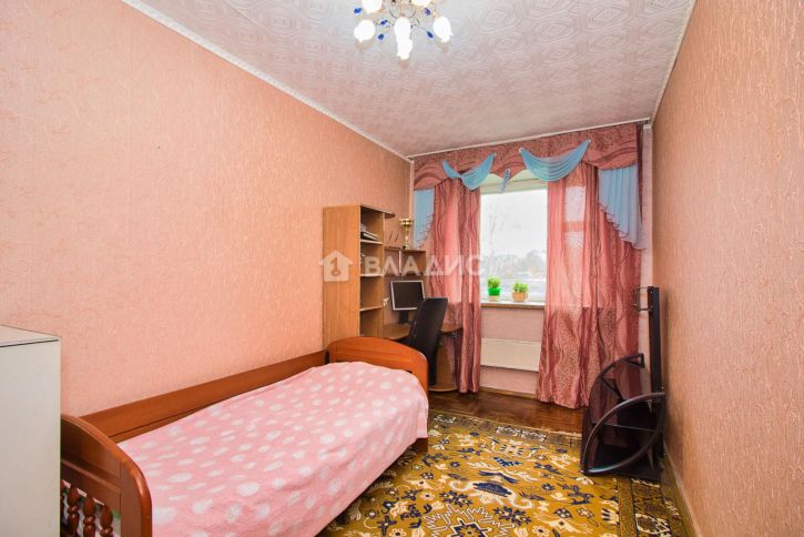 4-комн квартира улица Мира