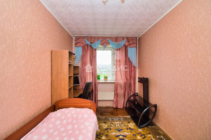 4-комн квартира улица Мира