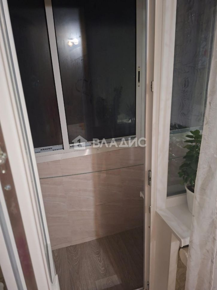 1-комн квартира улица Комиссарова