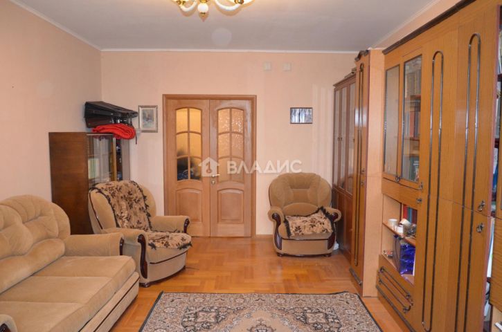 2-комн квартира Октябрьский проспект