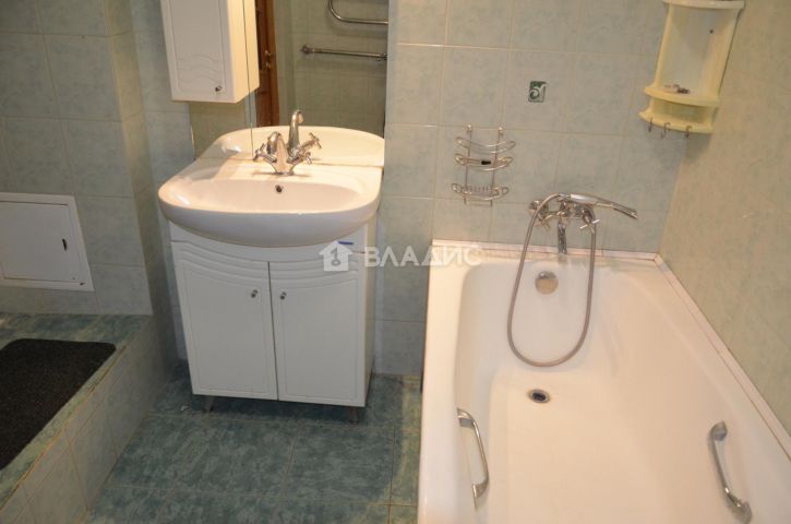 2-комн квартира Октябрьский проспект