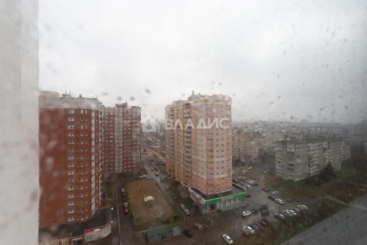 4-комн квартира улица Нижняя Дуброва