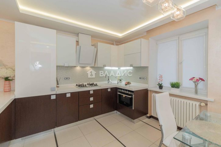 2-комн квартира улица Мира