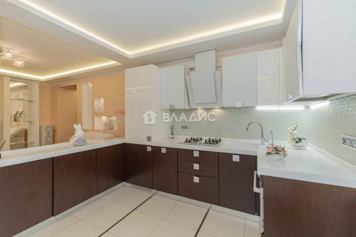 2-комн квартира улица Мира