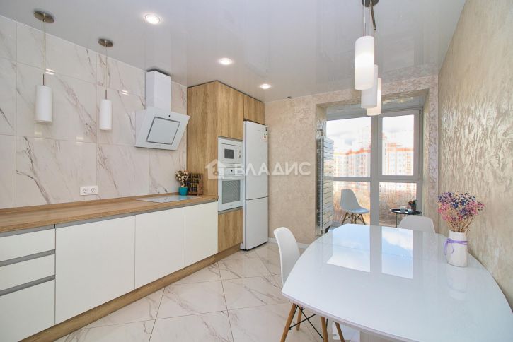 3-комн квартира улица Мира