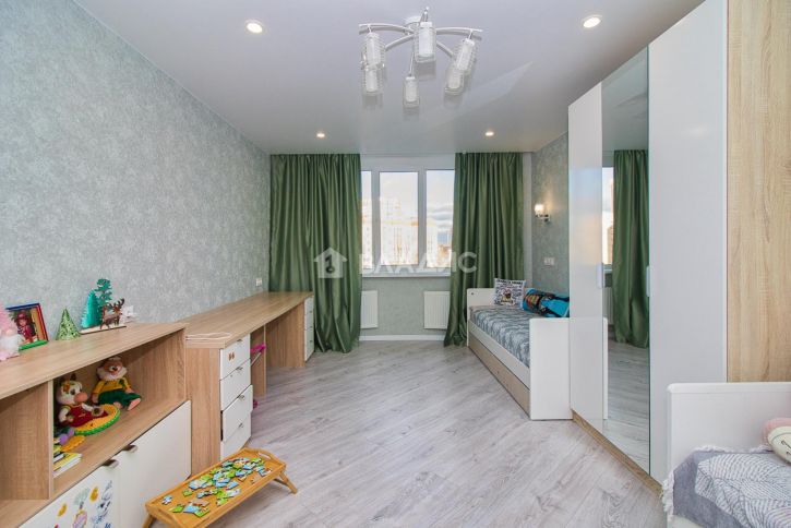 3-комн квартира улица Мира