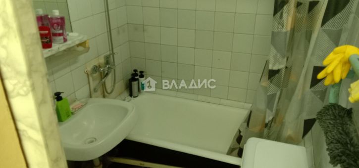 Комната улица Сурикова