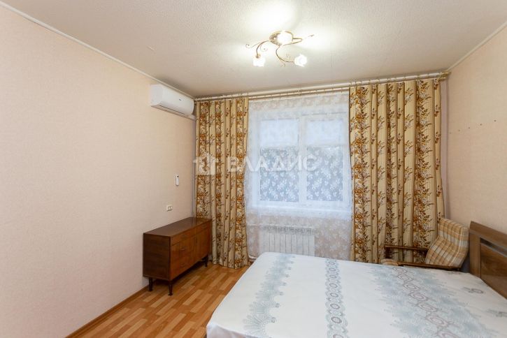 2-комн квартира улица Соколова-Соколёнка