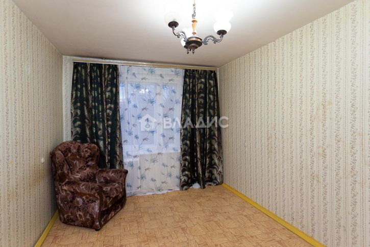 2-комн квартира улица Растопчина