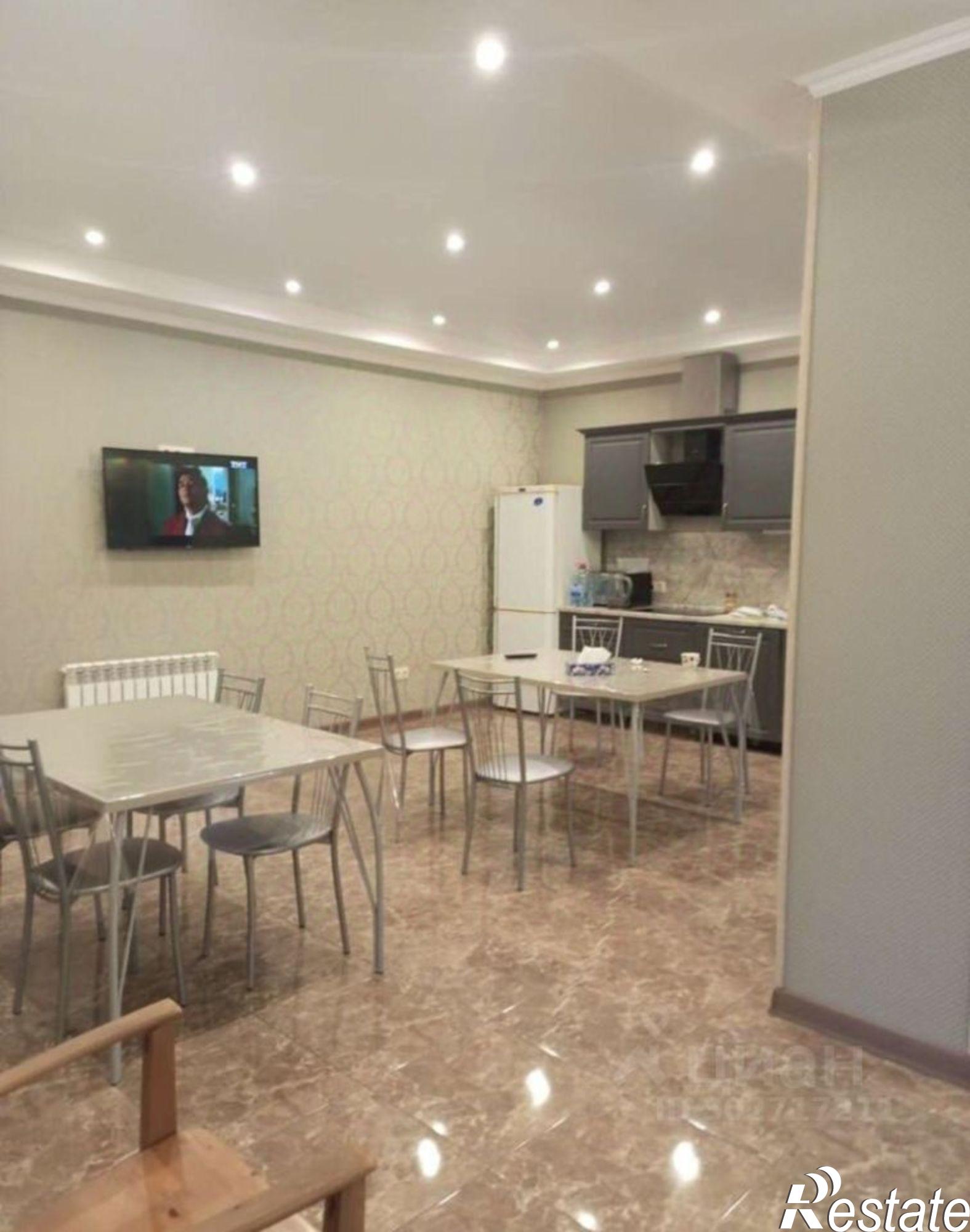 Сдать дачу, дом, коттедж за 150 000 рублей на ул Добросельская, 146а