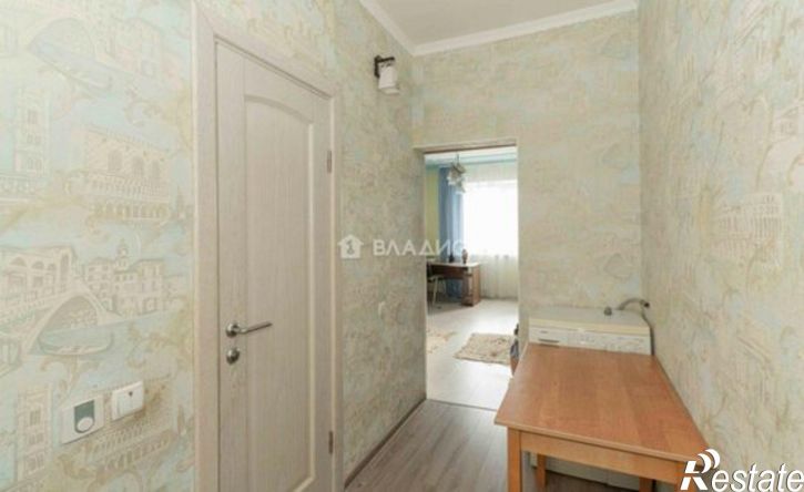 2-комн квартира улица Крайнова, 4,  д. 4