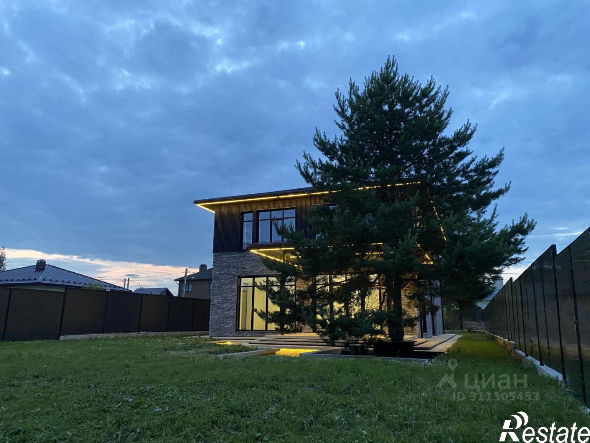 Купить дачу, дом, коттедж за 27 600 000 рублей на Еланская улица, 7