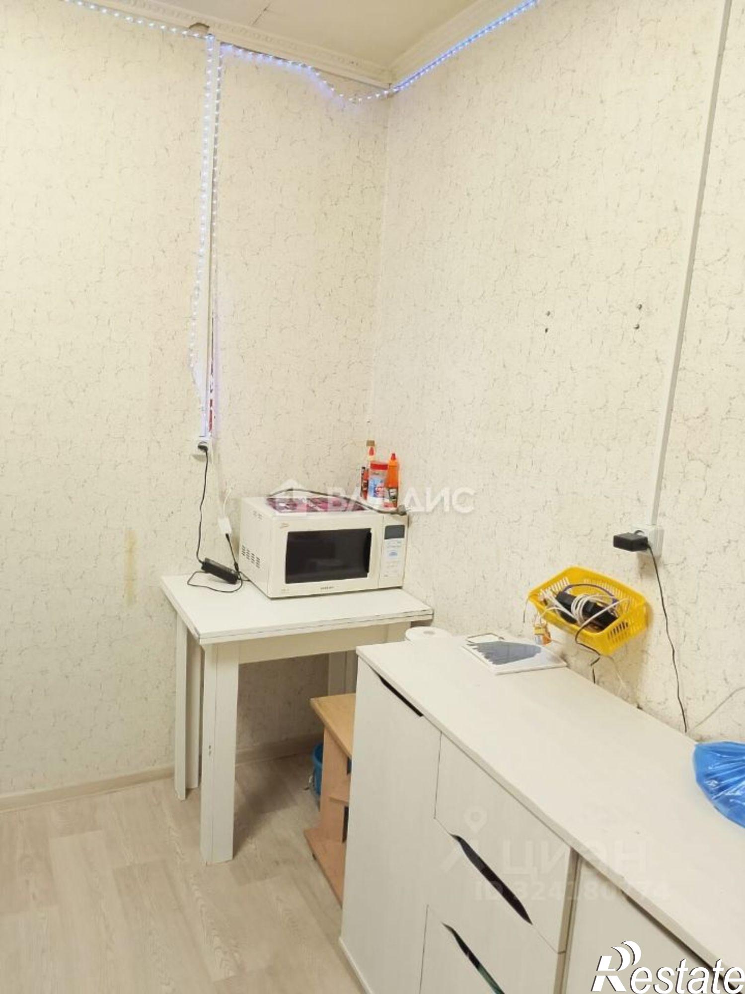 Сдать комнату за 11 000 рублей на ул Тракторная, 1Б