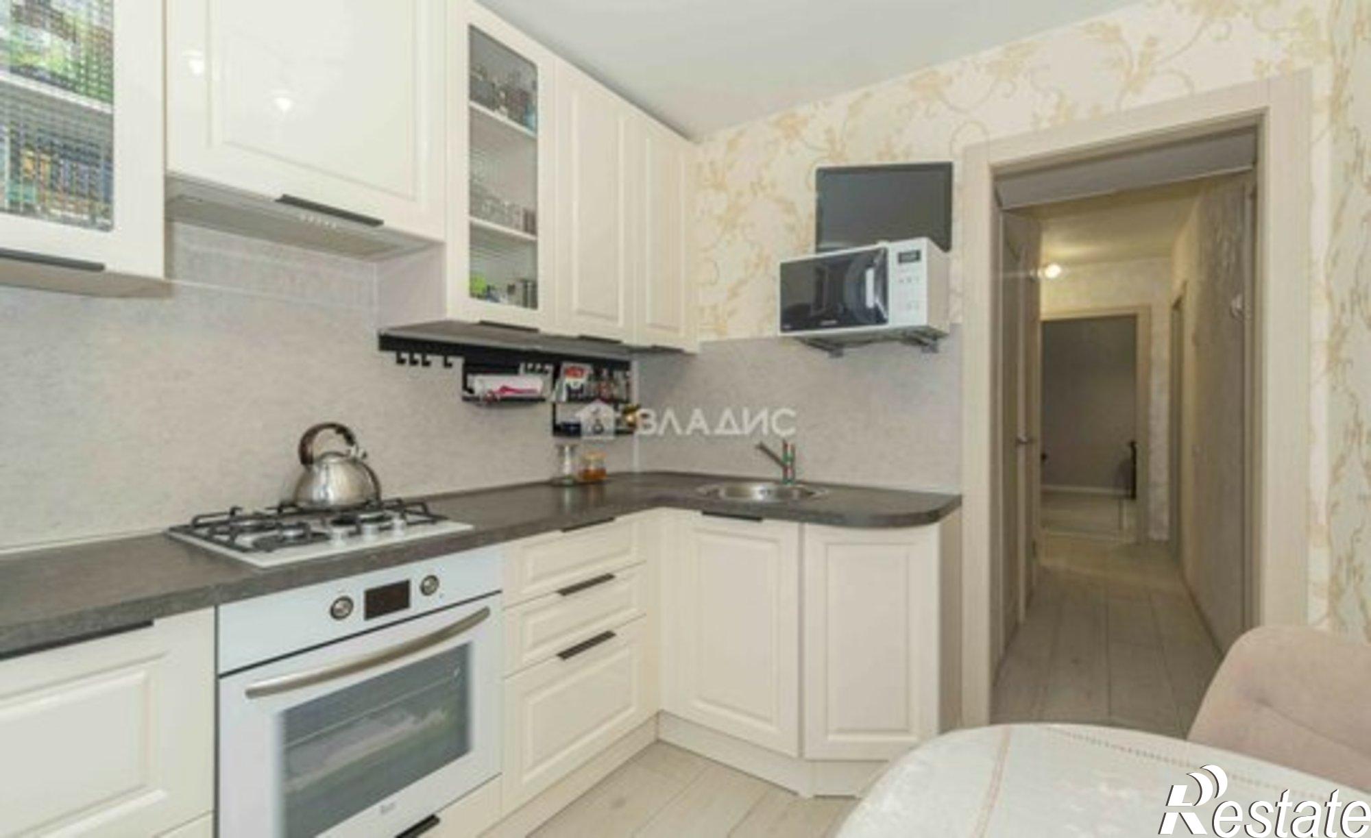 Купить квартиру за 7 300 000 рублей на пр-кт Строителей, 40