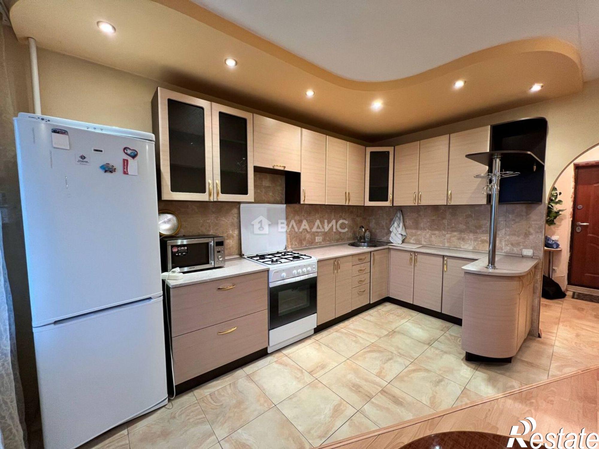 Сдать квартиру за 27 000 рублей на улица Безыменского, 17Г