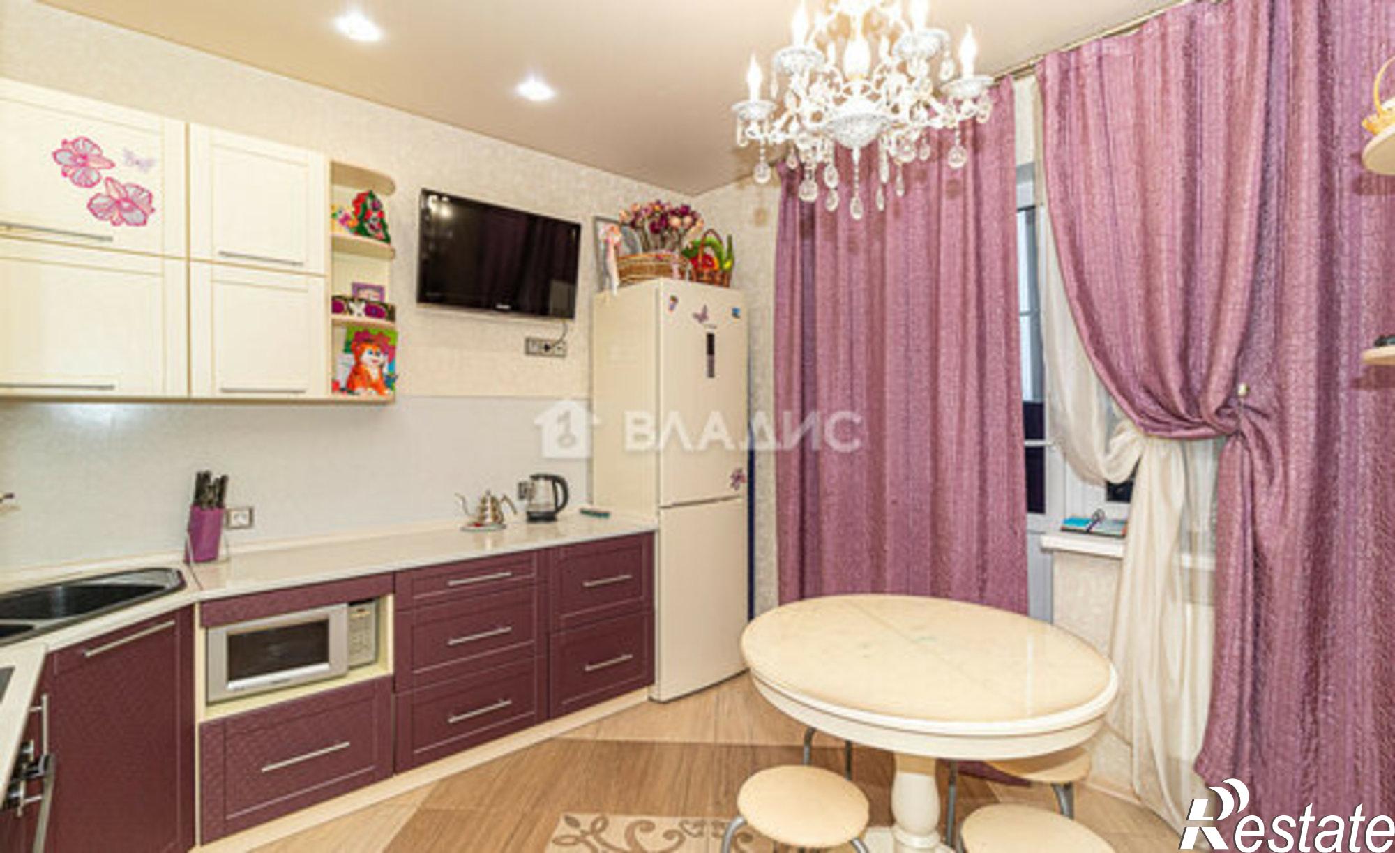 Купить квартиру за 9 500 000 рублей на Ставровская улица, 4