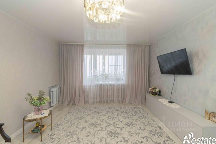 3-комн квартира пр-кт Строителей, 40,  д. 40